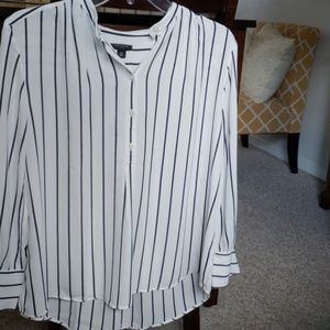 Ann Taylor women's top